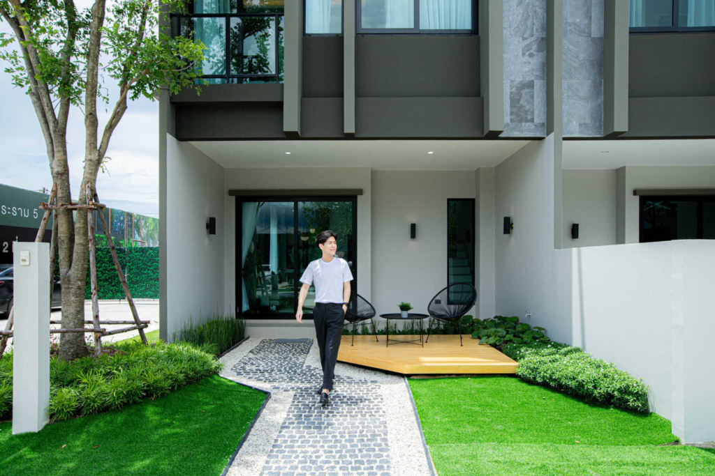 | akra land and house
